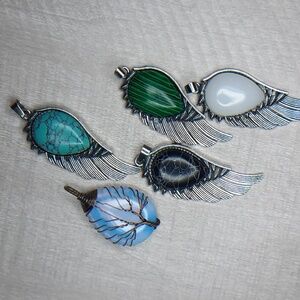 5pk Stone Pendants